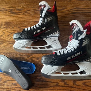 Used Bauer Vapor X4 Hockey Skates size 6.5 Fit 1 with insoles