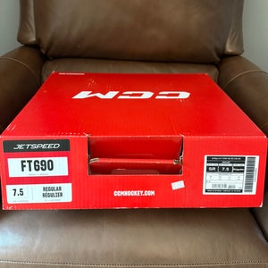 CCM JetSpeed FT690 Hockey Skates Regular Width 7.5 (Used)