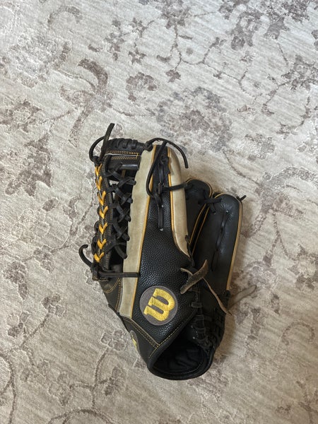 Wilson RH Outfield Baseball Glove 12.25" (Used)