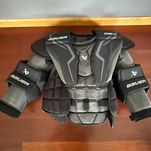 Small / Medium Bauer GSX Goalie Chest Protector (New)