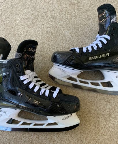 Bauer Supreme Matrix Hockey Skates 7.5 (Used)