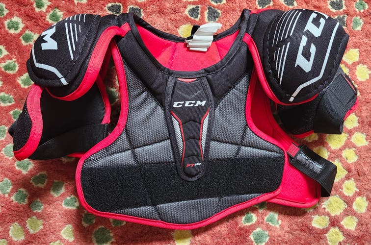 Small Junior Bauer Shoulder Pads JetSpeed FT350 (Used)