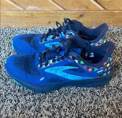 Blue Men's Size M 10.5 (W 11.5) Adult Brooks Shoes (Used)