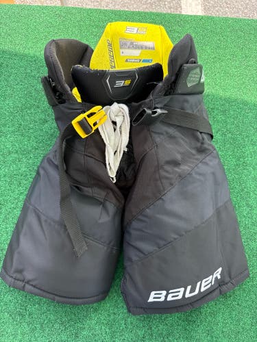 Black Bauer Supreme 3S Pro Hockey Pants (Used) | Junior Small