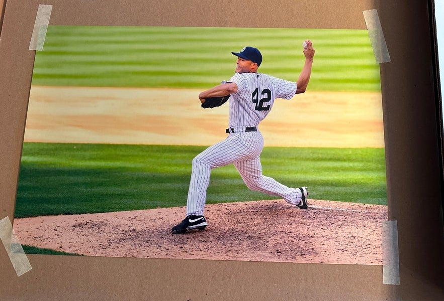 Mariano "Mo" Rivera 12 x 18 photograph