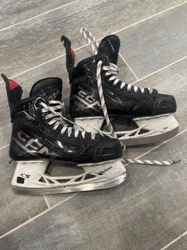 CCM JetSpeed FT690 Hockey Skates Size 6.5 (Used)