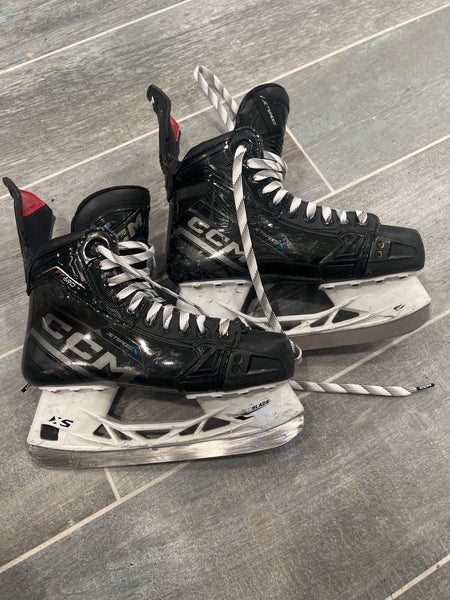 CCM JetSpeed FT690 Hockey Skates Size 6.5 (Used)