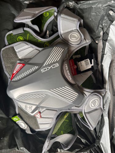 Small Adult Maverik MX Shoulder Pads (New)