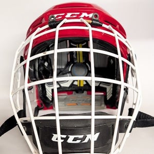 Used Medium CCM Tacks 910 Helmet