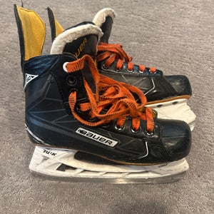 Bauer Supreme S160 Hockey Skates Regular Width Size 4 (Used)