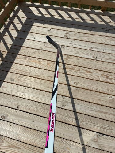 Senior Bauer Twitch Left Hand Hockey Stick P28 (New)