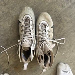 White Unisex Size M 12.0 (W 13.0) Adult Nike Huarache 9 Elite Mid Mid Top (Used)