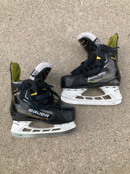 Bauer Supreme M5 Pro Hockey Skates Y10