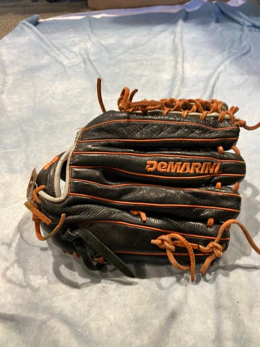 Black DeMarini Insane LH Outfield Baseball Glove 12.5" (Used)