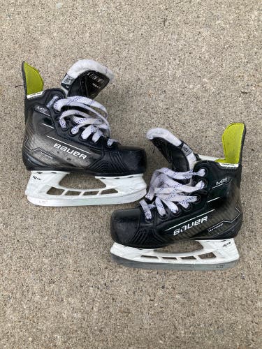 Bauer Supreme M50 Pro Hockey Skates Y10.5