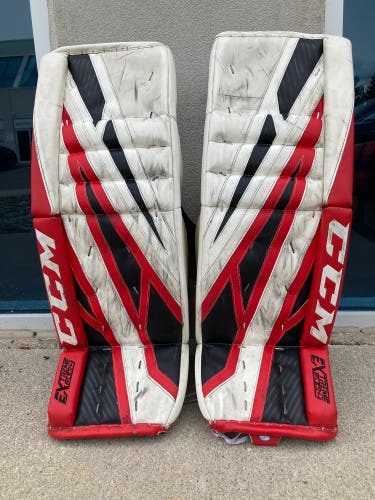 33"+1 CCM Extreme Flex 4 Goalie Leg Pads