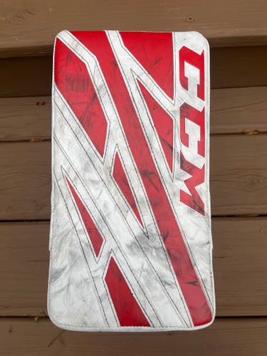 Goalie Blocker CCM Extreme Flex E4.5 Regular (Used)