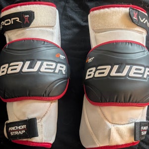 Bauer (Used) vapor 1x knee guards