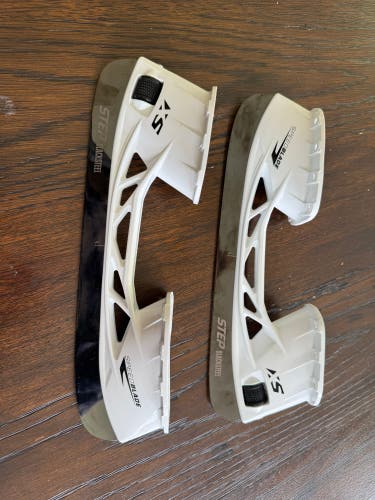 2025 CCM Hockey Skate Tuk and blade as 7 (New)