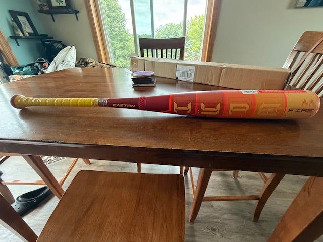 2025 Easton Hype Fire Composite USSSA Certified Bat (-5) 26 oz 31" (New)