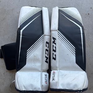 26" CCM YFlex Goalie Leg Pads (Used)