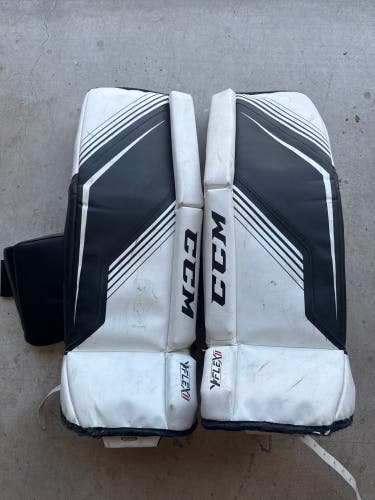 26" CCM YFlex Goalie Leg Pads (Used)