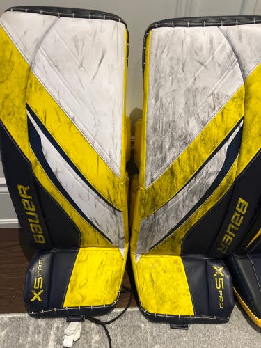29" 2023 Bauer Vapor X5 Pro Full Right Goalie Full Set Pro Stock (Used)