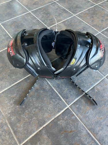 Medium Youth Riddell Power JPX Shoulder Pads (Used)