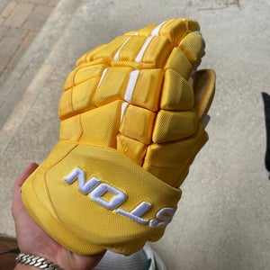 Easton HSX Gloves 14" Pro Stock (New)