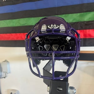 Large Youth Schutt Vengeance A11 Helmet (Used)
