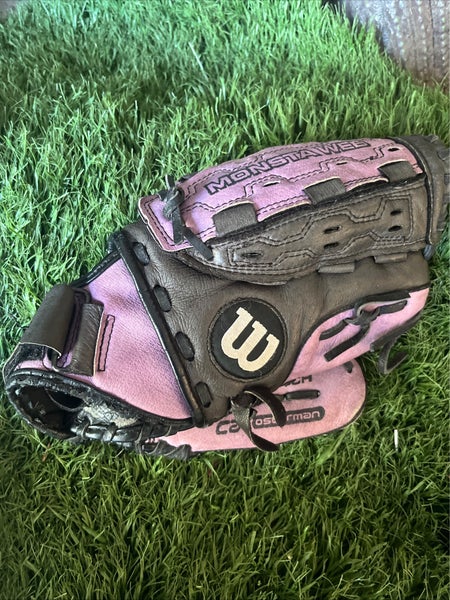 2021 Wilson A440 Fastpitch RH Softball Glove 11" (Used)
