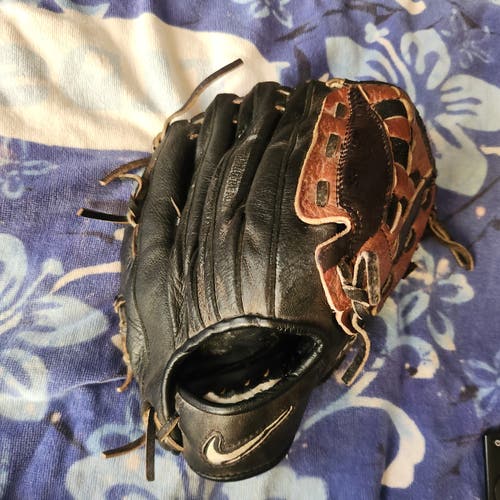 Nike RH Keystone Series Baseball Glove 11" Game Ready Youth Glove