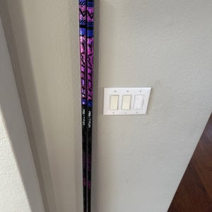Senior Bauer Twitch Right Hand Hockey Stick P92 (New 2 Pack) 77 flex