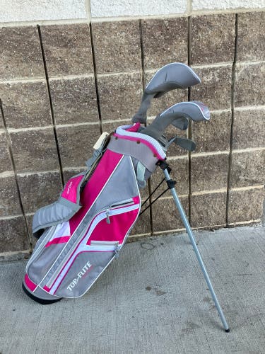 Junior Top Flite Junior Clubs (Full Set) Right Handed 6 Clubs (Used) See Description for Club Length