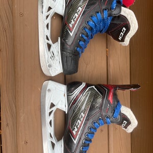 CCM JetSpeed FT460 Hockey Skates Regular Width Size 3 (Used)