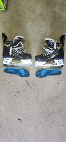 Nike Bauer Supreme One95 Hockey Skates Regular Width 7.5 (Used)