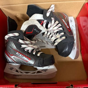 CCM SK360 YT size 10