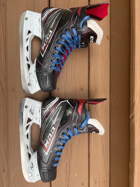 CCM JetSpeed FT460 Hockey Skates Regular Width Size 4.5 (Used)