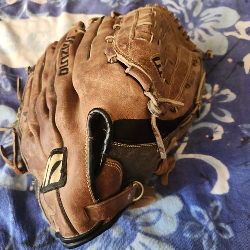 Mizuno RH Outfield Professional model Baseball/Softball Glove 13" Game Ready