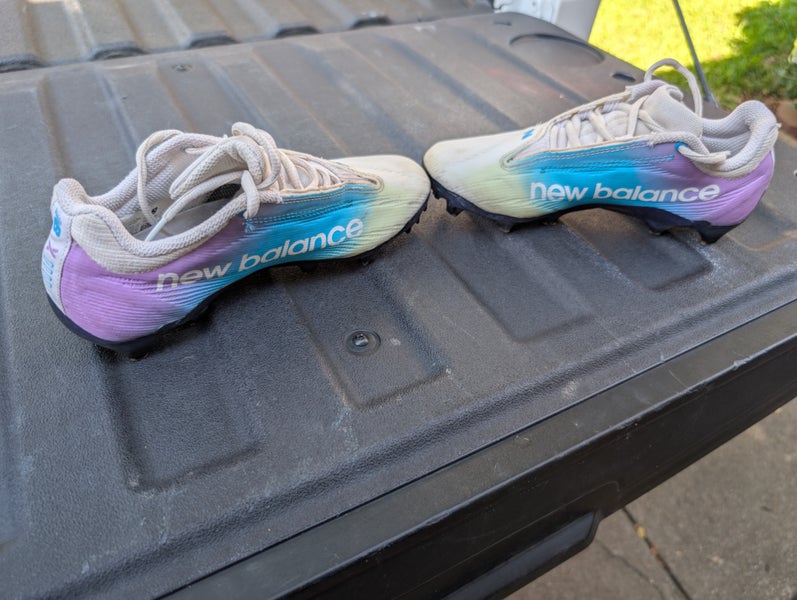 New Balance Low Top Burn X4 Women's Size 5.5  (Used)