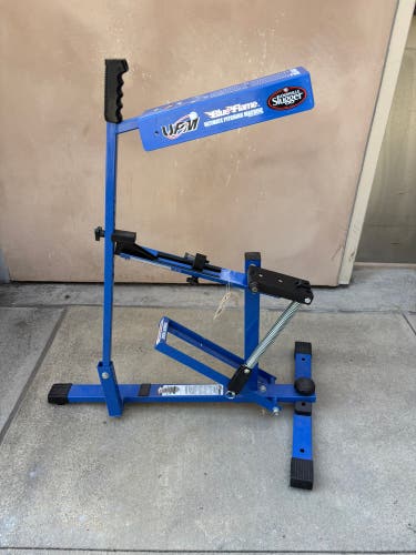 Louisville Slugger Blue Flame Pitching Machine