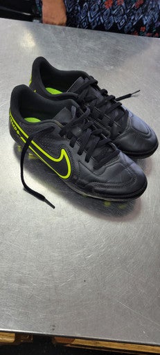 Used Nike Soccer Cleats Black Senior 5.5 11497-S000151621