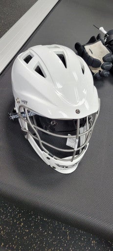 Used Cascade CS R Lacrosse Helmet White One Size 11497-S000151535
