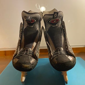 Easton S15 Composite Hockey Skates Regular Width  Size 2 (Used)