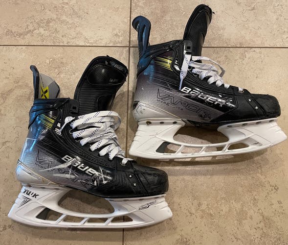 Pro stock Bauer Vapor Hyperlite 2 Ice Hockey Skates 7.5 E/A