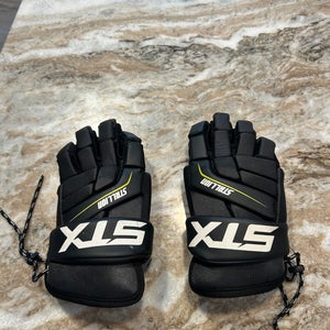 STX Stallion 200 Lacrosse Gloves Small (Used)