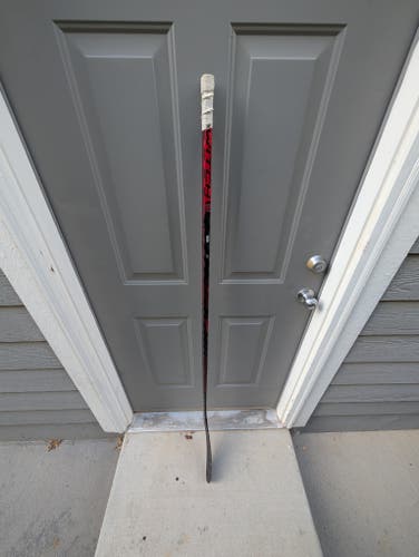Senior Bauer Twitch Left Hand Hockey Stick P28 Pro Stock (Used)