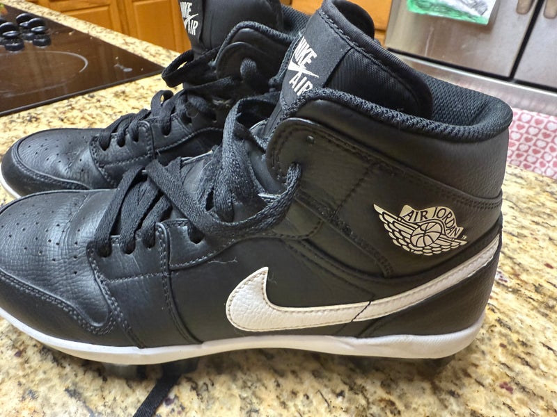 Men's Size M 8.0 (W 9.0) Air Jordan (New)