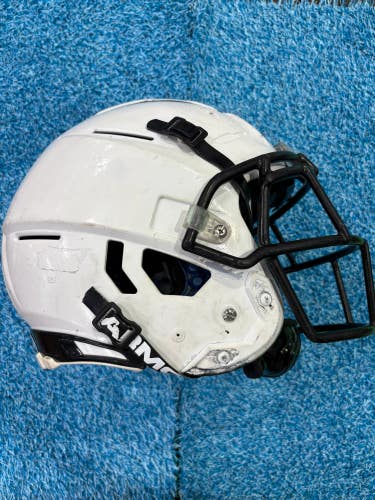 Youth Large Schutt F7 LX1 Helmet (Used)