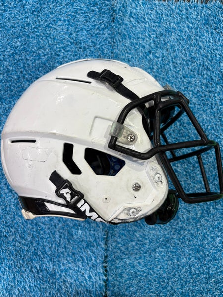 Youth Large Schutt F7 LX1 Helmet (Used)